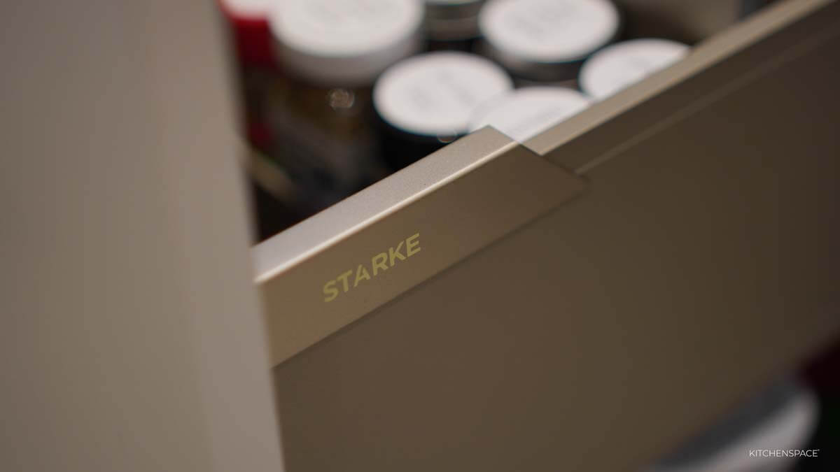 Neutral U-Shape Kitchen